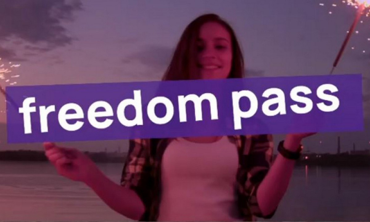 Εμβόλια - #freedom pass: Το voucher αξίας 150 ευρώ για τους νέους 18-25 ετών, που θα εμβολιαστούν ανακοίνωσε λίγο νωρίτερα ο Κ.Μητσοτάκης