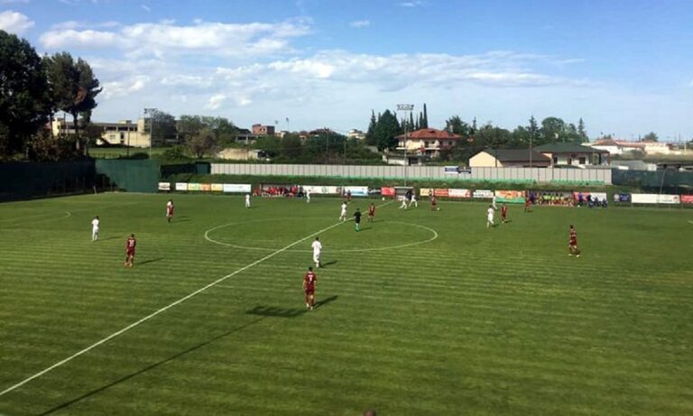 Football League: «Αυτοκτόνησε» και υποβιβάστηκε ο Απόλλων Πόντου!