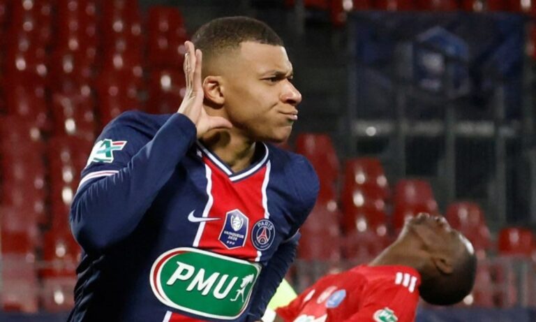 Παρί Σεν Ζερμέν: «Δεν θα πουλήσουμε ποτέ τον Eμπαπέ»