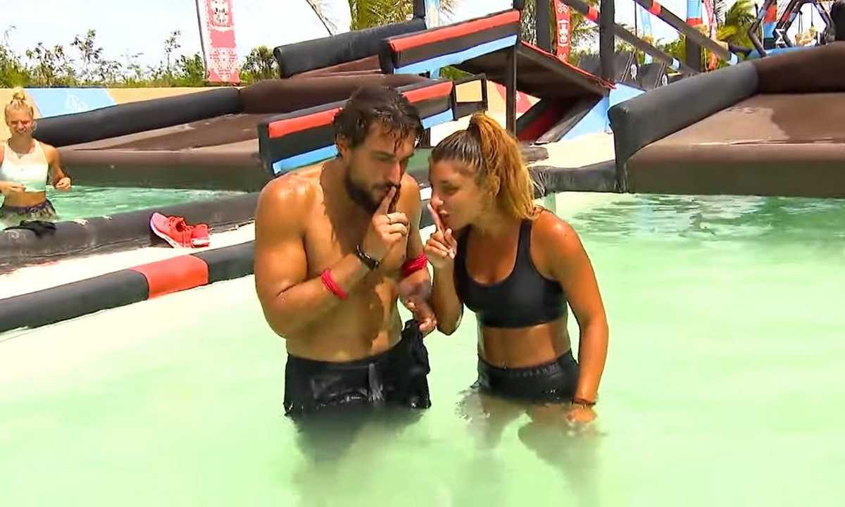 Survivor highlights 7/6: Ο Σάκης «άλωσε» την παραλία – Φίλησε τη Μαριαλένα και… έστειλε την Καρολίνα! (vids)