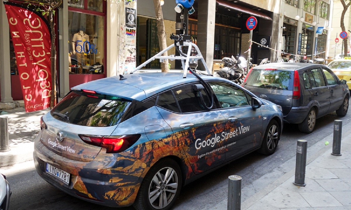 Οι 10 καλύτερες ιδέες για να τρολάρετε την Google τώρα που το Street View ξανάρχεται στην Ελλάδα