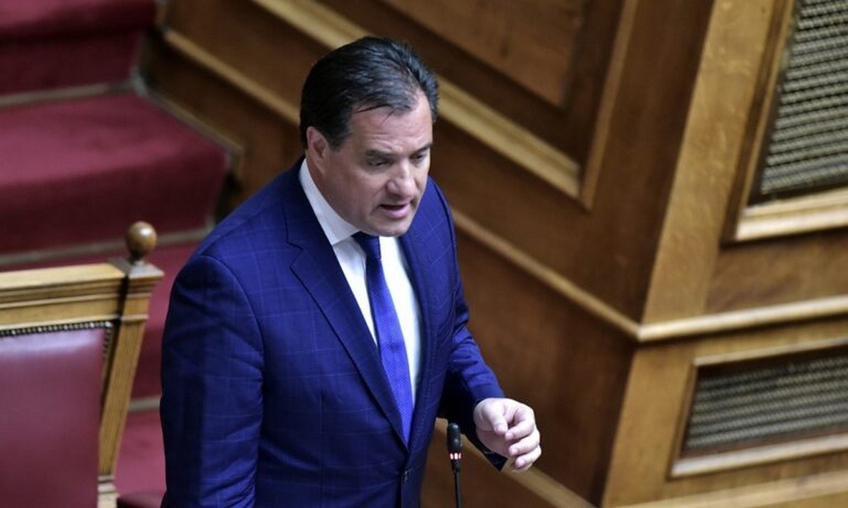 Ο Υπουργός Ανάπτυξης, Άδωνις Γεωργιάδης, επανέλαβε ακόμη μία φορά σε δηλώσεις του, πως αν κάποιος δεν κάνει το εμβόλιο είναι σοβαρός λόγος να απολυθεί.