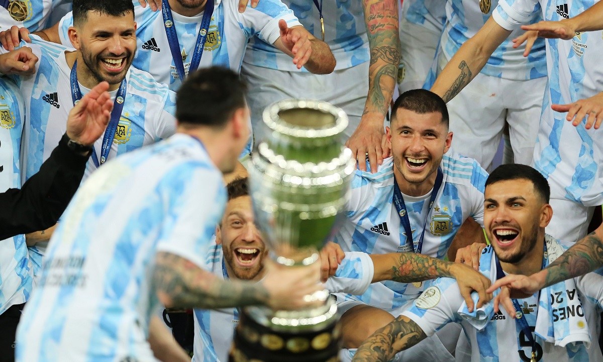 Αργεντινή Copa America: Το πανηγύρισε η Νάπολι για τον… Ντιέγκο (pic)