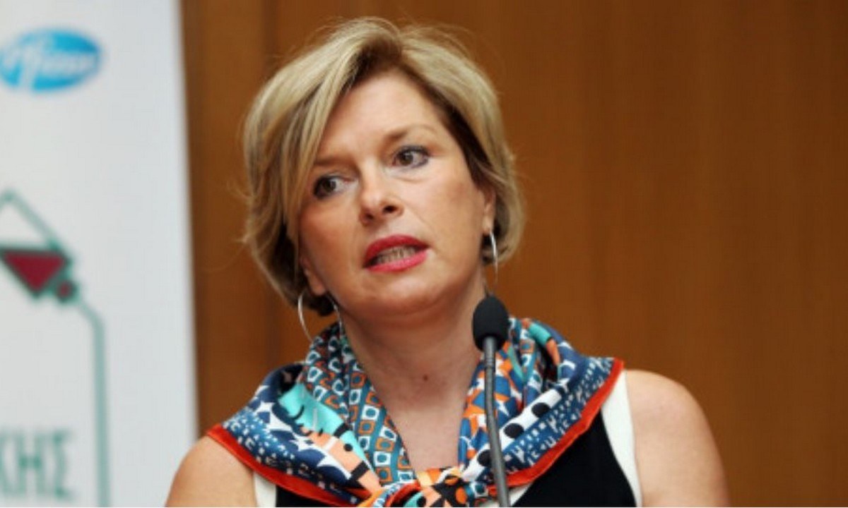 Γκάγκα: «Αν θέλετε να κάνετε παιδιά, εμβολιαστείτε»