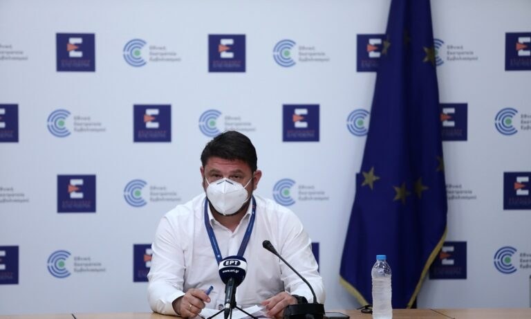 Κορονοϊός Νυχτερινή διασκέδαση: Όλες οι αλλαγές – Μόνο καθήμενοι, «γροθιά» στα bar!