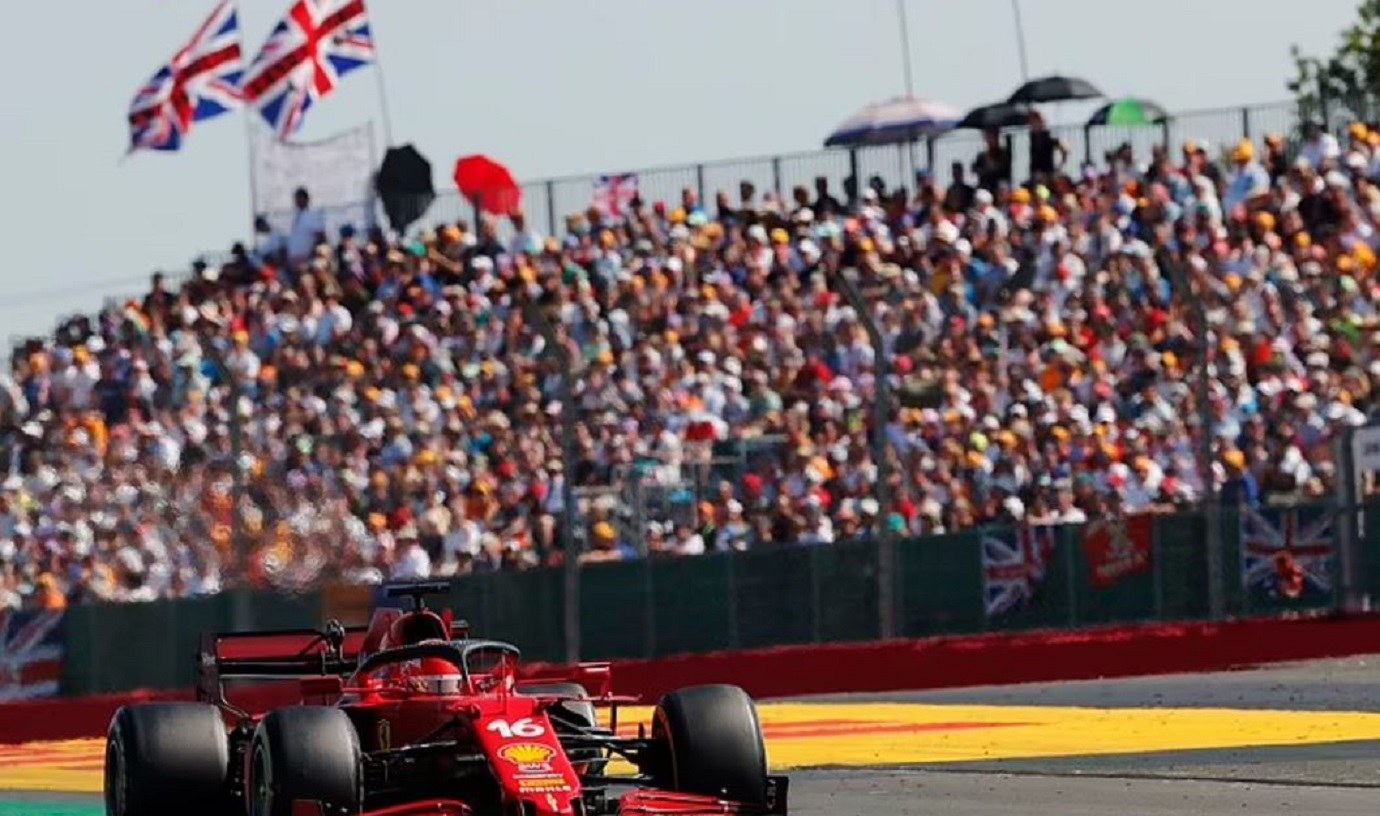 Aπίστευτο! 140.000 κόσμου στο Grand Prix του Silverstone χωρίς μάσκα!