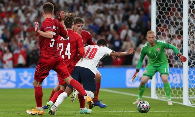 Euro 2020 – Γιατί θυμώσαμε τόσο με το πέναλτι στο Αγγλία – Δανία;