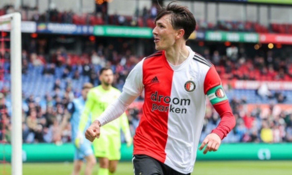 Άγιαξ: «Έκλεψε» τον αρχηγό της Φέγενορντ! (vid)