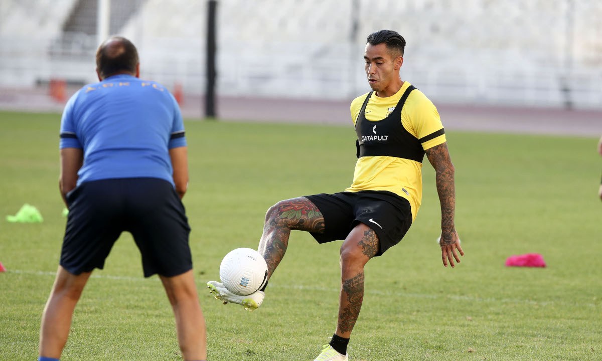 ΑΕΚ: Με Αραούχο και Βράνιες η αποστολή για το πρώτο ματς με Βελέζ (pic)