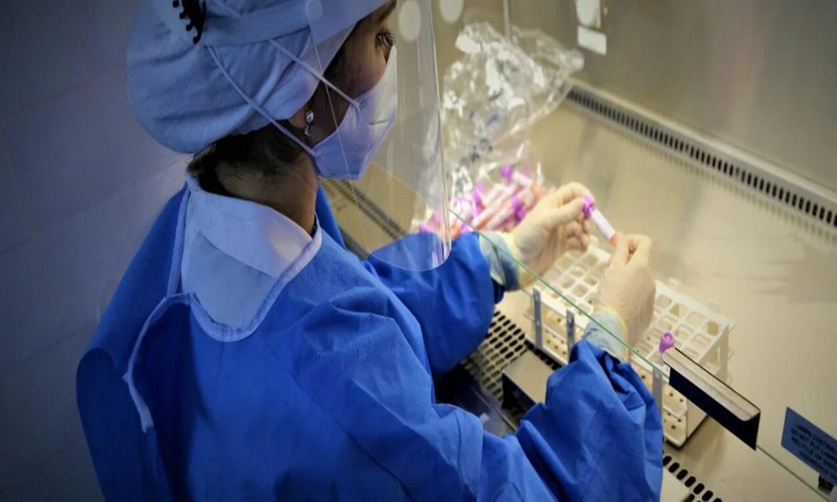 Εμβόλια Pfizer – Moderna: Ποιες οι πιθανότητες να κολλήσετε κορονοϊό μετά τη 2η δόση