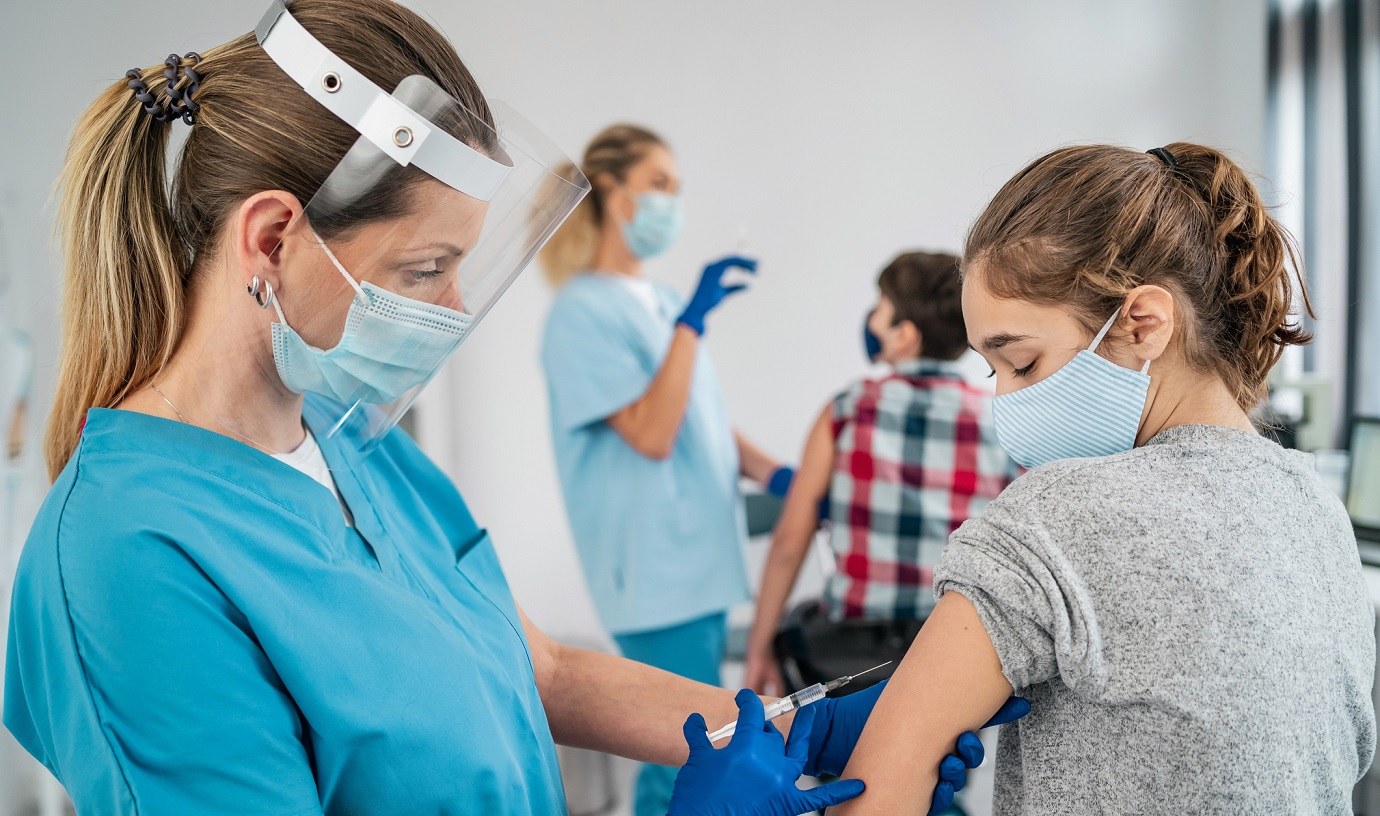Κορονοϊός: Αρχίζει άμεσα ο εμβολιασμός παιδιών 15 -18 ετών!
