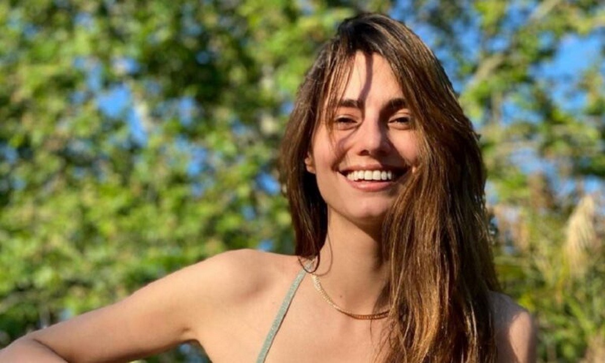 Η Ηλιάνα Παπαγεωργίου ξεκίνησε τις βουτιές και μας δείχνει το απίθανο μαγιό της