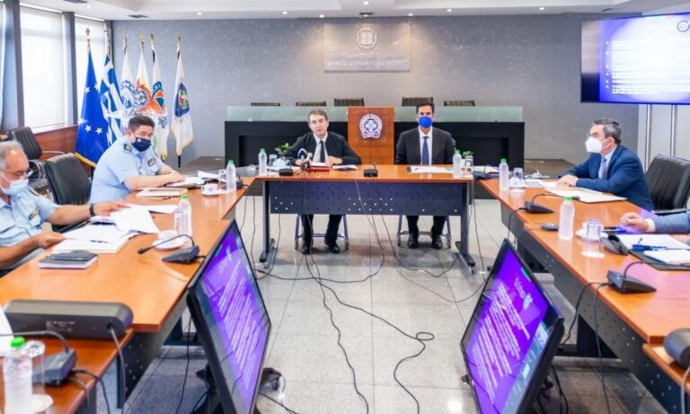 Καιρός – Καύσωνας: Ευρεία σύσκεψη στην Πολιτική Προστασία