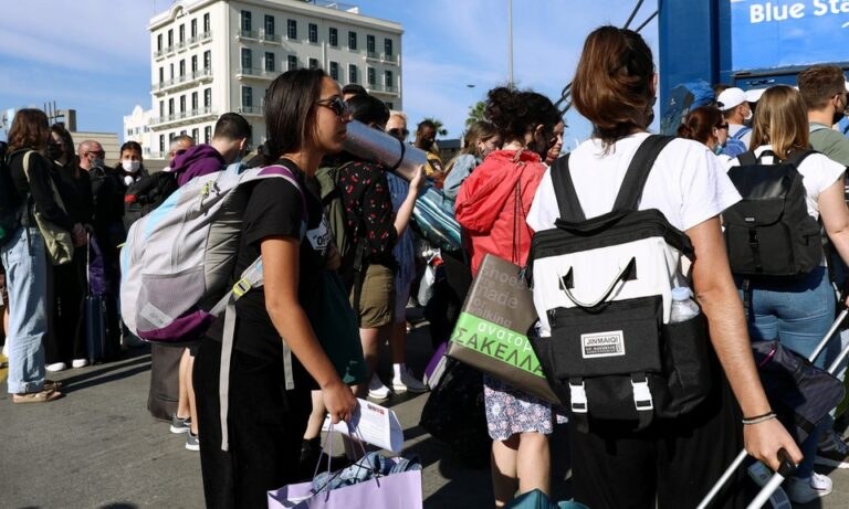 Μετακινήσεις στα νησιά: Τι χρειάζεται για να ταξιδέψεις – Τι ισχύει, ποια τεστ είναι έγκυρα