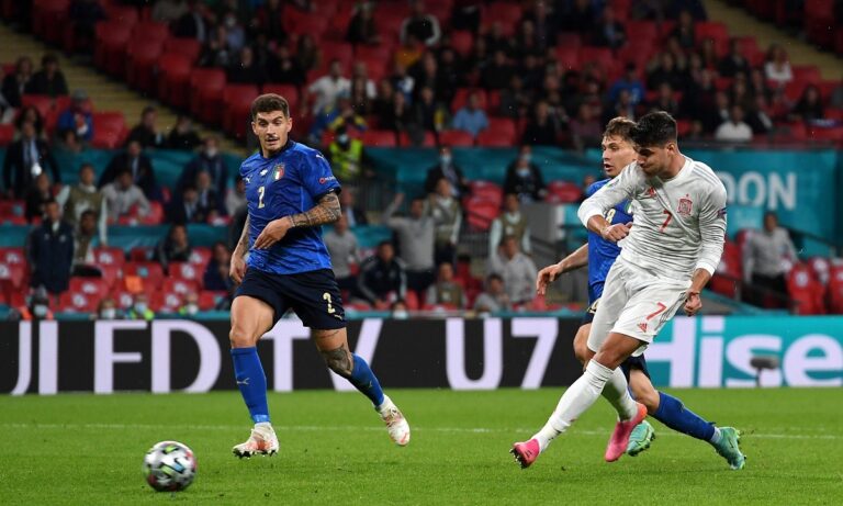 Ο Αλβάρο Μοράτα έφερε στα ίσια (1-1) τον ημιτελικό με την Ιταλία στο 80ο λεπτό της αναμέτρησης.