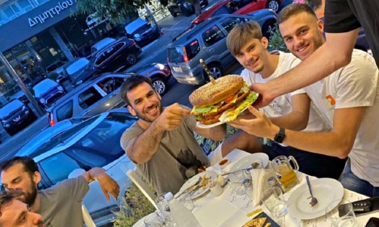 Πανερυθραϊκός: Γιόρτασε την κορυφαία σεζόν της ιστορίας του στο Καλαμάκι Ζυμαράκι! (pics)