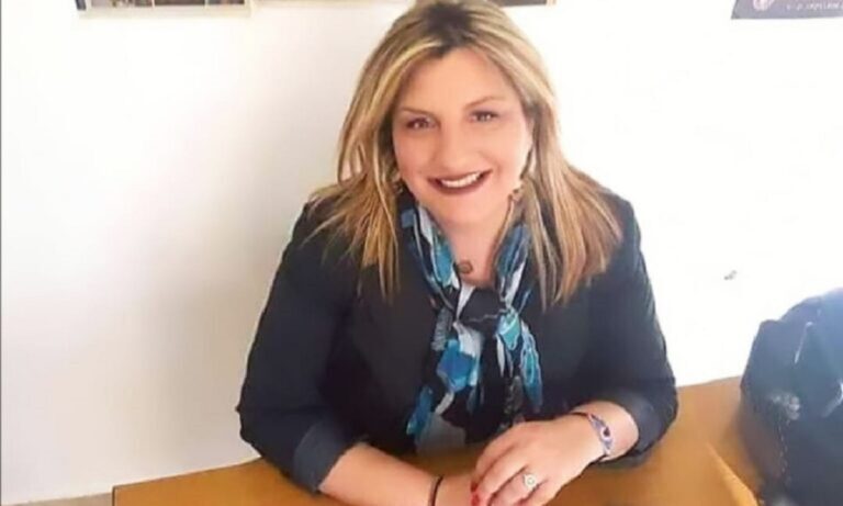 ΕΠΣ Αχαΐας – Ρόμπολα: Αντί για λουλούδια της  πρόσφεραν… ψήφους!