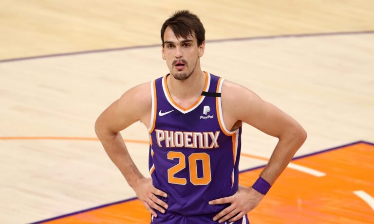 Σανς: Ρήξη χιαστού ο Σάριτς, χάνει τους τελικούς