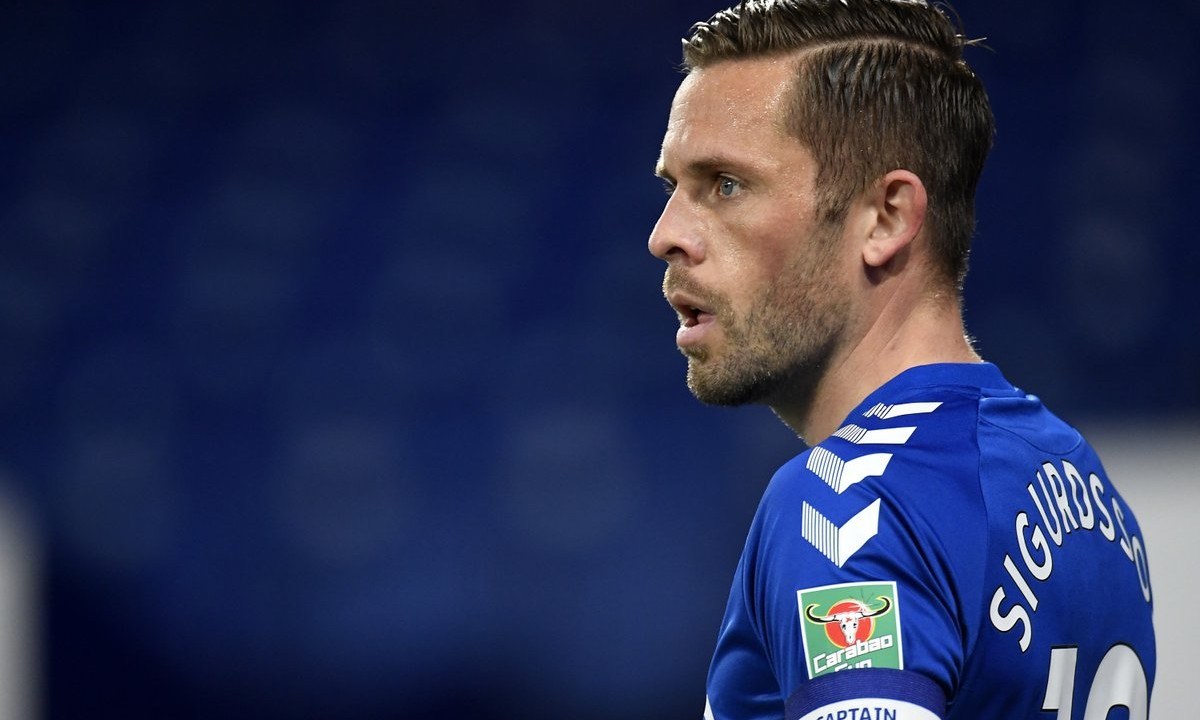 «Βόμβα» στην Premier League: «Συνελήφθη για παιδοφιλία ο Σίγκουρντσον!»