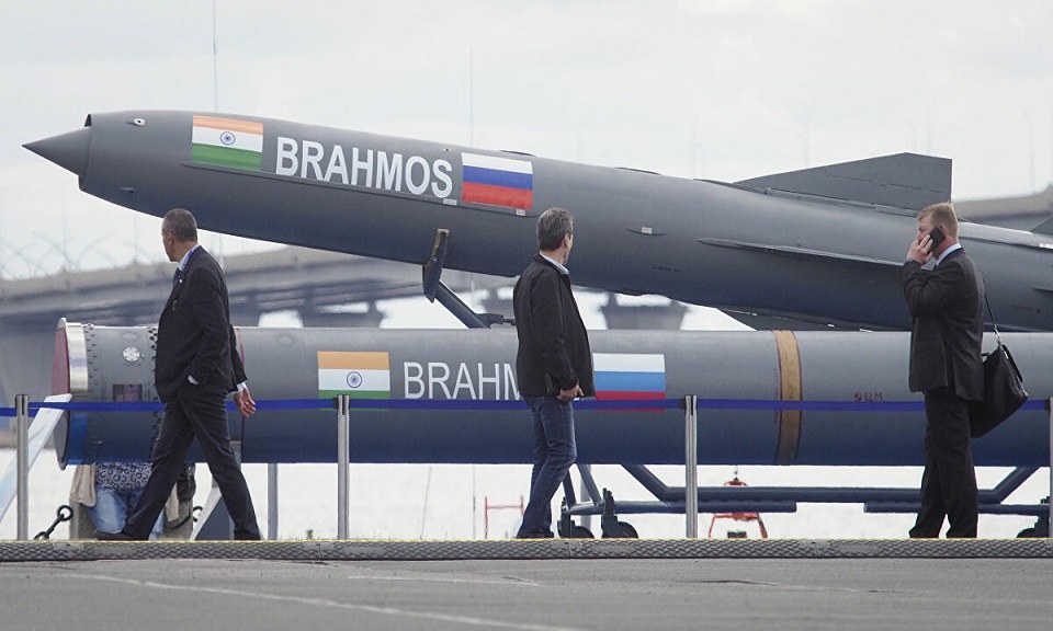 BrahMos: Eλληνικά μάτια στον πύραυλο που μπαίνει στα Rafale και φτάνει Άγκυρα