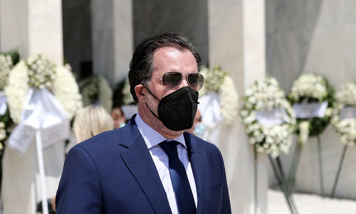 Ελάχιστη Βάση Εισαγωγής: Τα έβαλε με την Εστία ο Άδωνις Γεωργιάδης