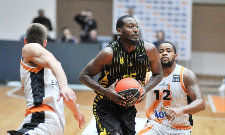 Άρης: «Απαλλάχθηκε» από τον Γουίβερ – Αισιοδοξία για τα τέσσερα ban