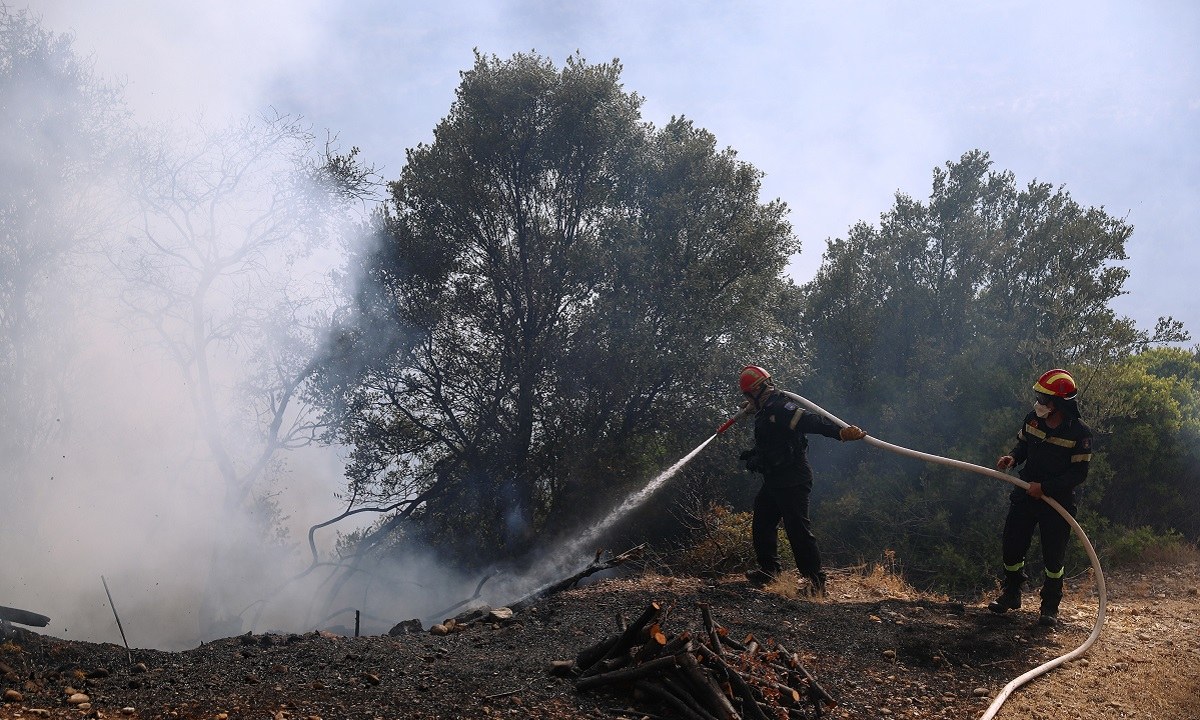 Ακραίος κίνδυνος πυρκαγιάς σε Εύβοια και Αθήνα-Σε κατάσταση συναγερμού όλοι!