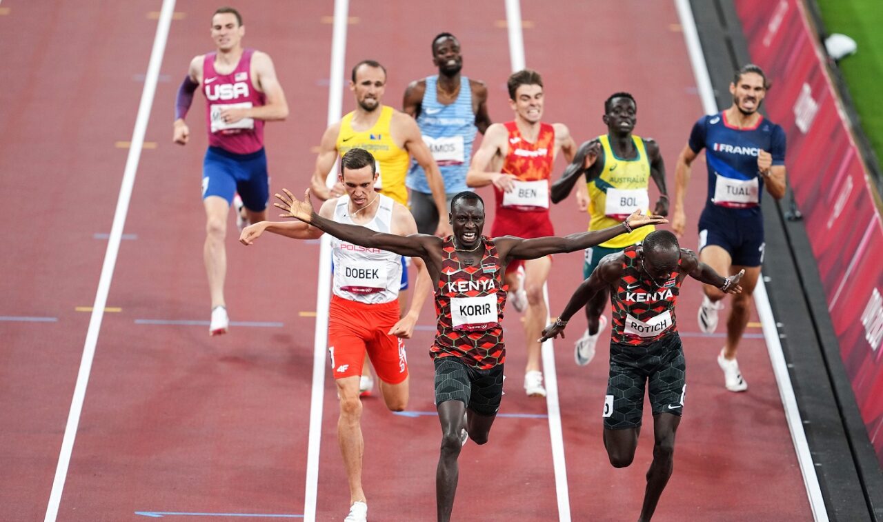 Η Κένυα έχει μετατραπεί σε απόλυτη κυρίαρχο στα 800μ. ανδρών στους Ολυμπιακούς Αγώνες με νικητή αυτή τη φορά τον Εμάνουελ Κιπκουρούι Κορίρ.