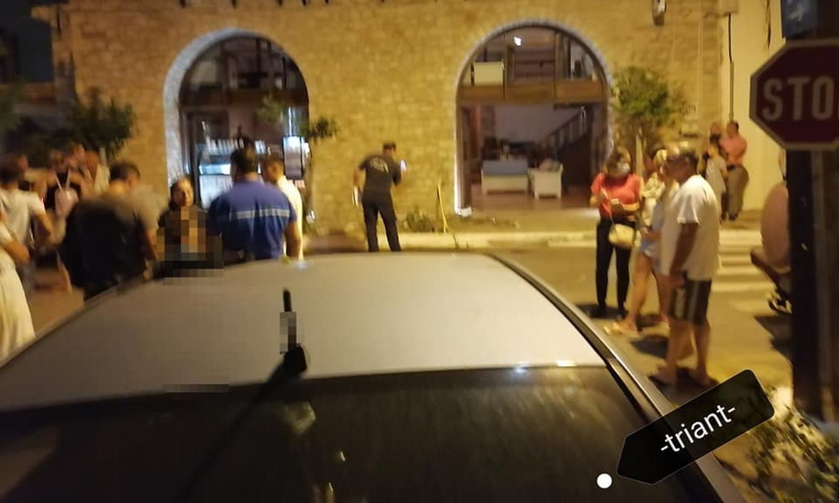 Μεσσηνία – Αυτοκίνητο έπεσε σε καφετέρια και σκότωσε θαμώνα