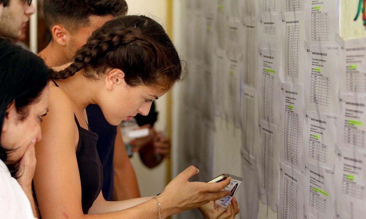 Βάσεις 2021: Έρχονται ανακοινώσεις – Οι πιθανές ημερομηνίες