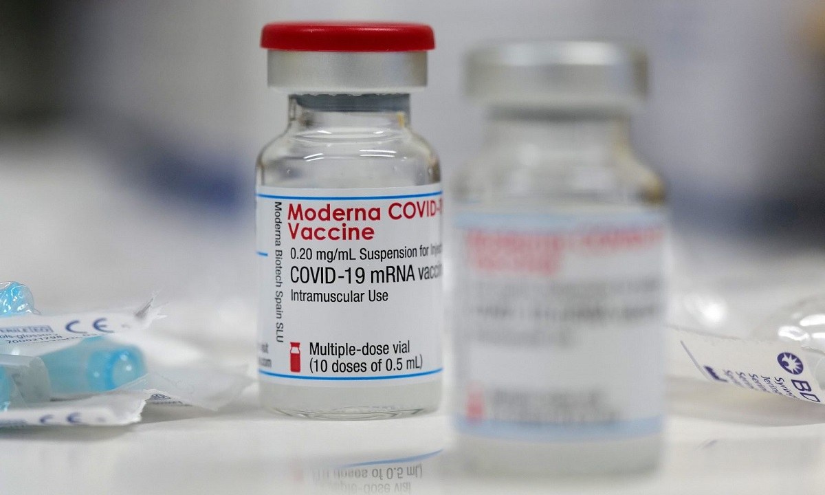 Eμβόλιο Moderna: Δύο 30χρονοι νεκροί στην Ιαπωνία -Τους εμβολίασαν με μολυσμένο σκεύασμα