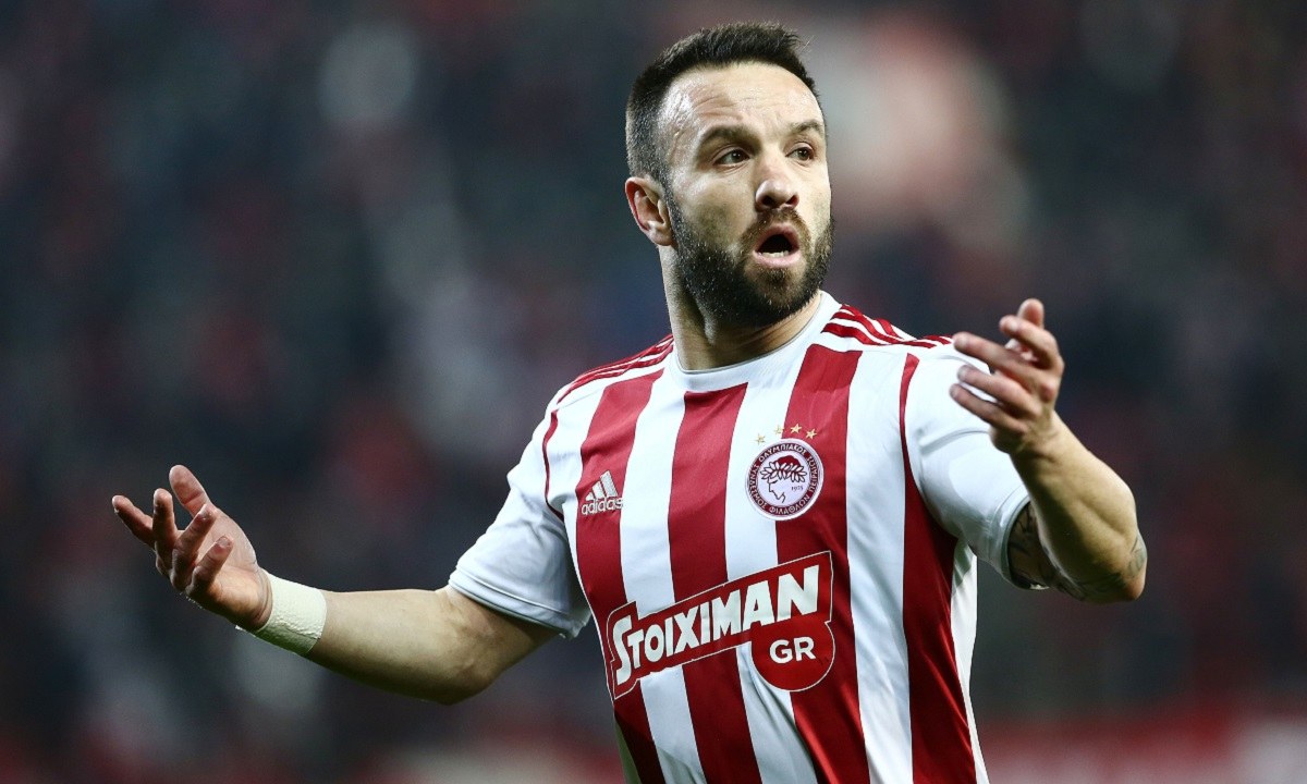 Ολυμπιακός: Πολλές συζητήσεις που φέρνουν εξελίξεις για τον Βαλμπουενά