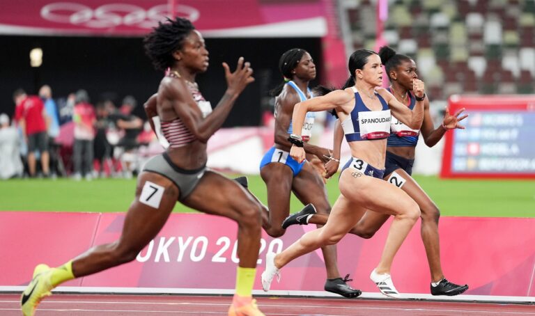 Η Ραφαέλα Σπανουδάκη ολοκλήρωσε την παρουσία της στους Ολυμπιακούς Αγώνες τρέχοντας στις ημιτελικές σειρές στα 200μ., όπου τερμάτισε σε 23.38.