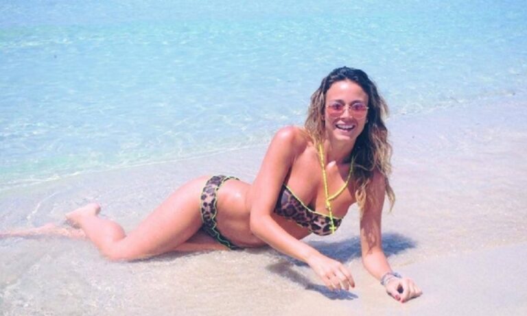 Ντιλέτα Λεότα: Κατακραυγή μετά το πάρτι γενεθλίων στο οποίο έβαλε γυναίκες να ντυθούν… λαμπατέρ!