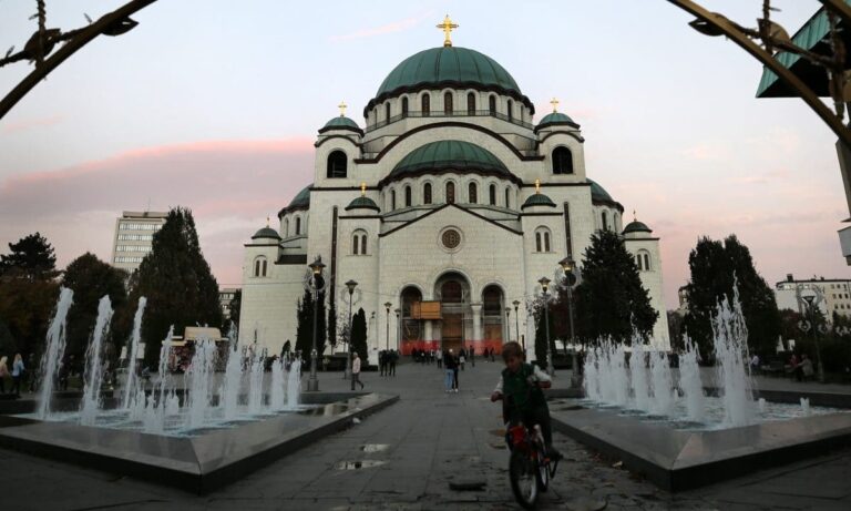 Φωτιές: Όλες οι εκκλησίες της Σερβίας μαζεύουν λεφτά για την Ελλάδα