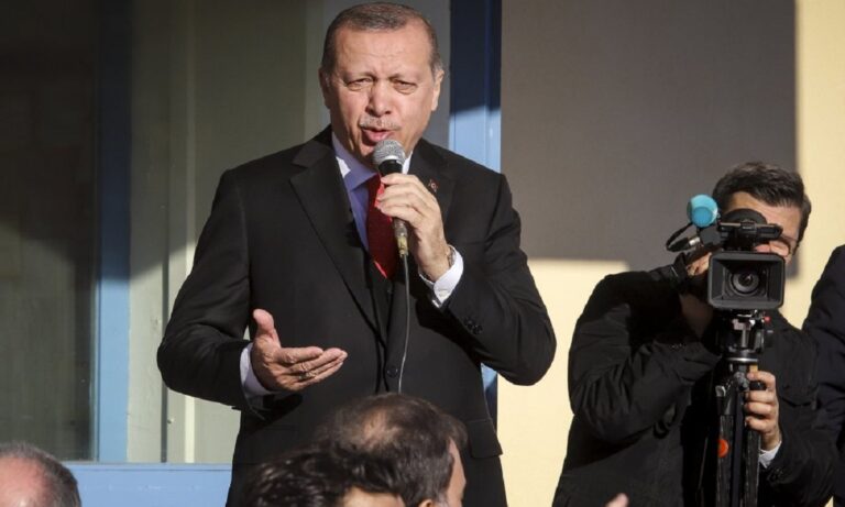 Ελληνοτουρκικά – Τούρκοι: Ερντογάν ζήτα συγγνώμη όπως έκανε ο Μητσοτάκης