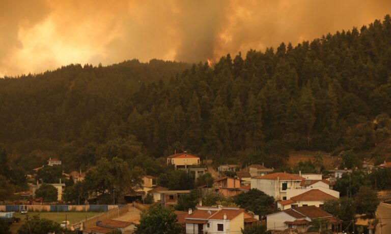 Φωτιές – «Μαύρο ρεκόρ» με 1.100 δασικές πυρκαγιές στην Ευρώπη – Ο χάρτης των Financial Times που συγκλονίζει