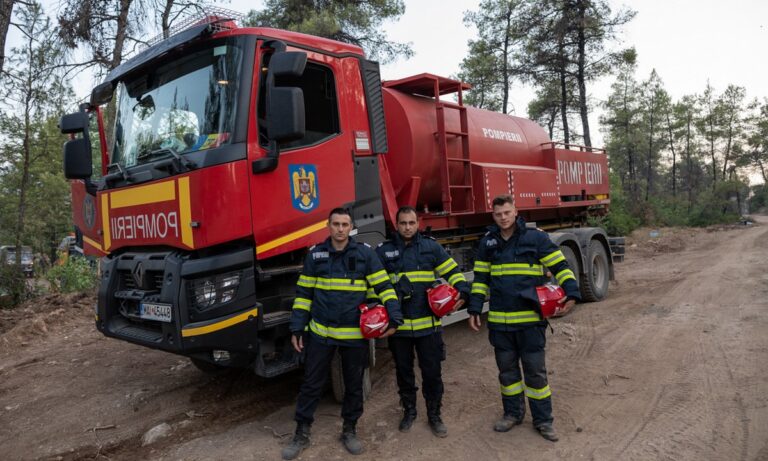 Φωτιές – Εύβοια: Δεν πίστευαν οι Ρουμάνοι πυροσβέστες γιατί δεν έκαναν το πιο απλό οι Έλληνες συνάδελφοί τους