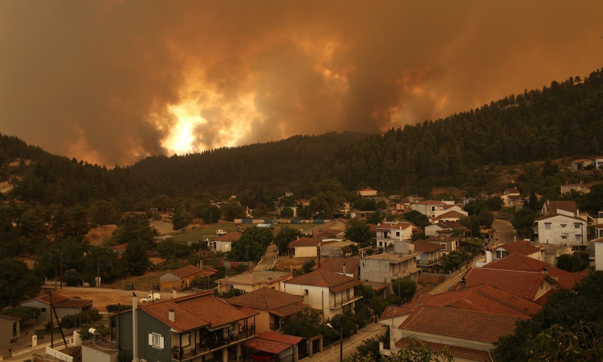 Σύμφωνα με την ενημέρωση της πυροσβεστικής υπηρεσίας οι περιοχές στην χώρα μας που κινδυνεύουν περισσότερο με φωτιές την Παρασκευή 20 Αυγούστου 2021 είναι η Αττική και η Στερεά Ελλάδα