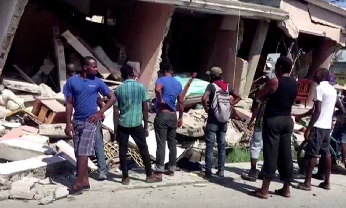 Αϊτή: Τραγωδία 227 ως τώρα οι νεκροί από τον ισχυρό σεισμό – Εκατοντάδες τραυματίες και αγνοούμενοι