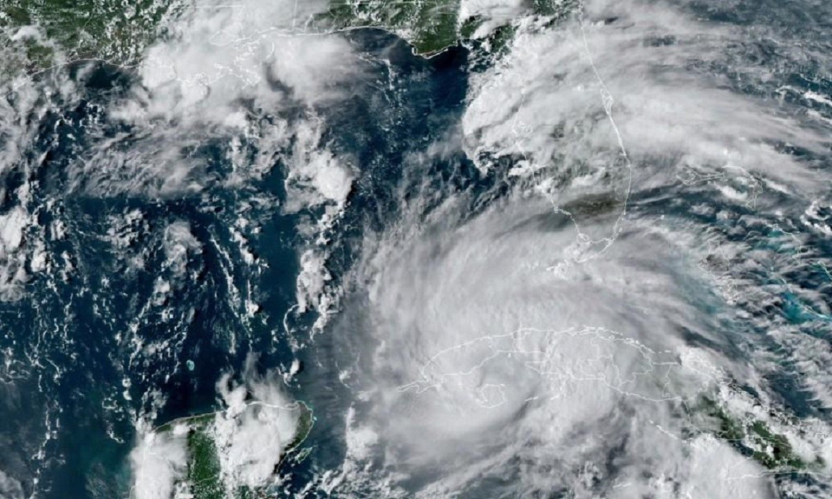 ΗΠΑ – Συναγερμός: Ο τυφώνας Άιντα κινείται απειλητικά προς τη Λουιζιάνα