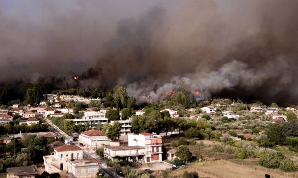 Φωτιά τώρα: Κρανίου τόπος η Ηλεία – Εικόνες που σοκάρουν