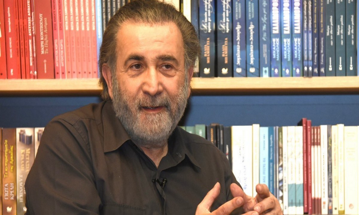 Λάκης Λαζόπουλος: «Είμαι αντίθετος στο να έρχονται μόνο εμβολιασμένοι στα θέατρα»