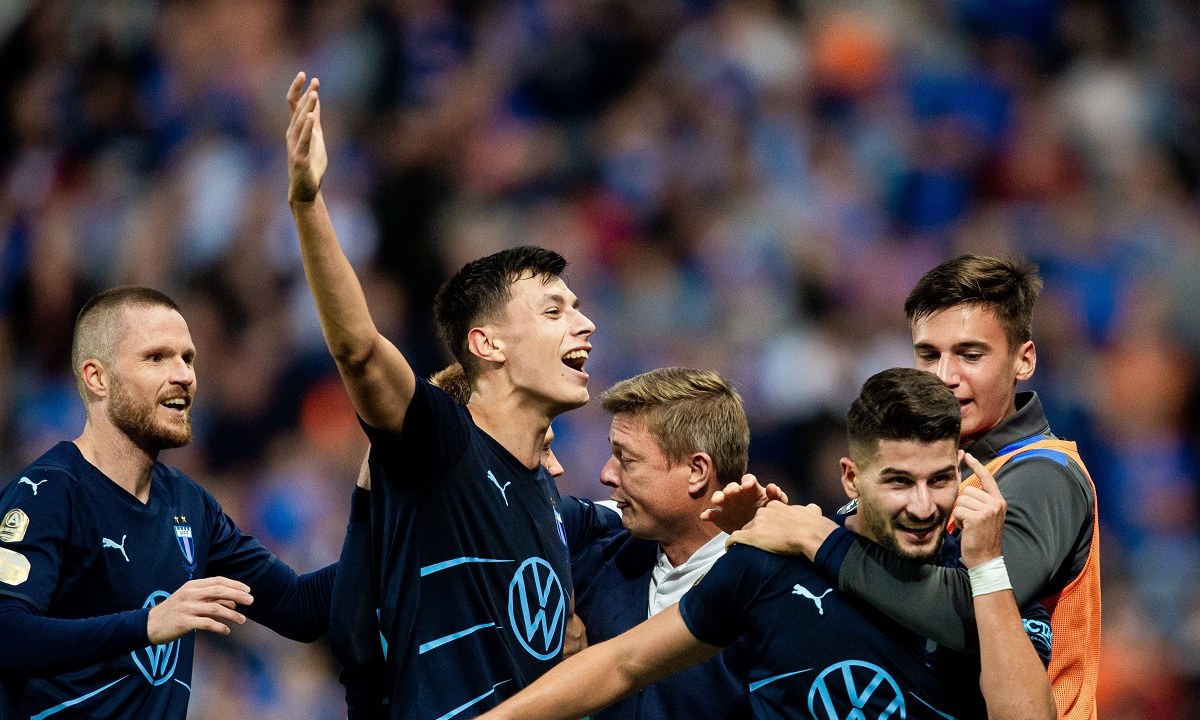 Τσόλακ: Ασταμάτητος! Με δύο γκολ «σχόλασε» την Ρέιντζερς