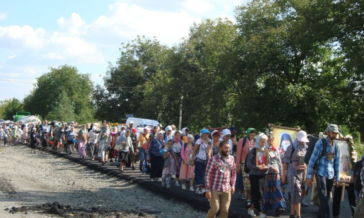 Ουκρανία: 40.000 προσκυνητές περπάτησαν 260 χιλιόμετρα για την Κοίμηση της Θεοτόκου