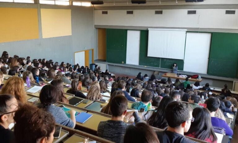 ΠΑΣΠ Παντείου: «Δεν θα επιτρέψουμε στην Κυβέρνηση να επιβαρύνει οικονομικά τους φοιτητές με rapid test»