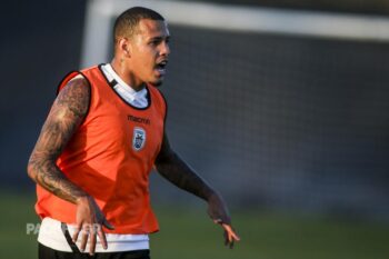 ΠΑΟΚ: Πρώτη προπόνηση για Σίντκλεϊ, Άκπομ και Μιτρίτσα (pics)