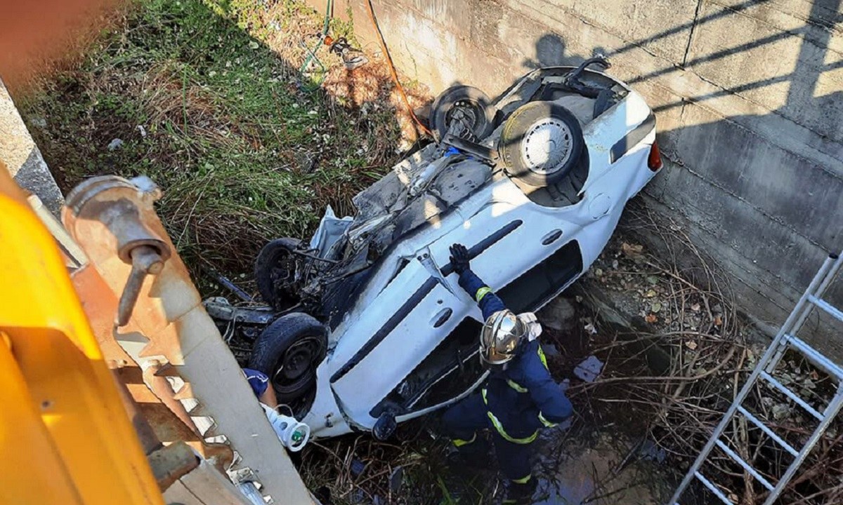 Καβάλα: Ένας νεκρός και τέσσερις τραυματίες – Αυτοκίνητο έπεσε από γέφυρα