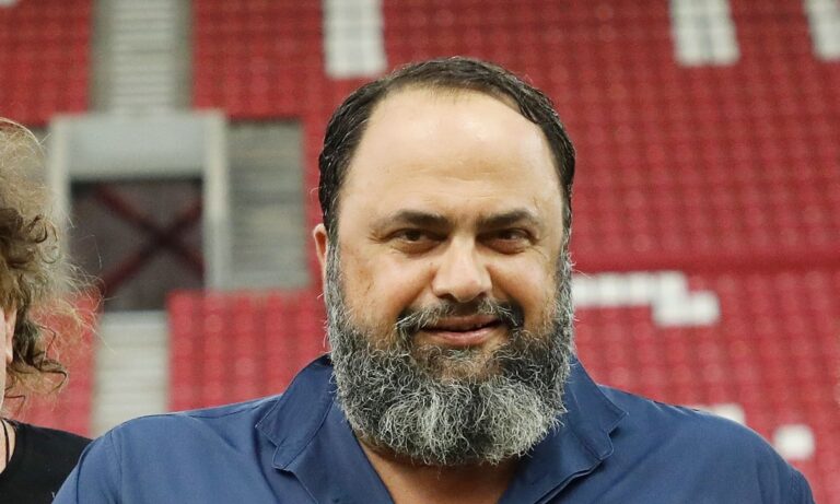 Μαρινάκης σε παίκτες: «Ήρθα να εκφράσω δυσαρέσκεια, είχαμε ζημιά 25.000.000 ευρώ που θα καλύψω εγώ»