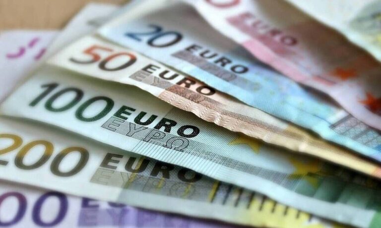 Επίδομα 534 ευρώ: Πότε καταβάλλεται